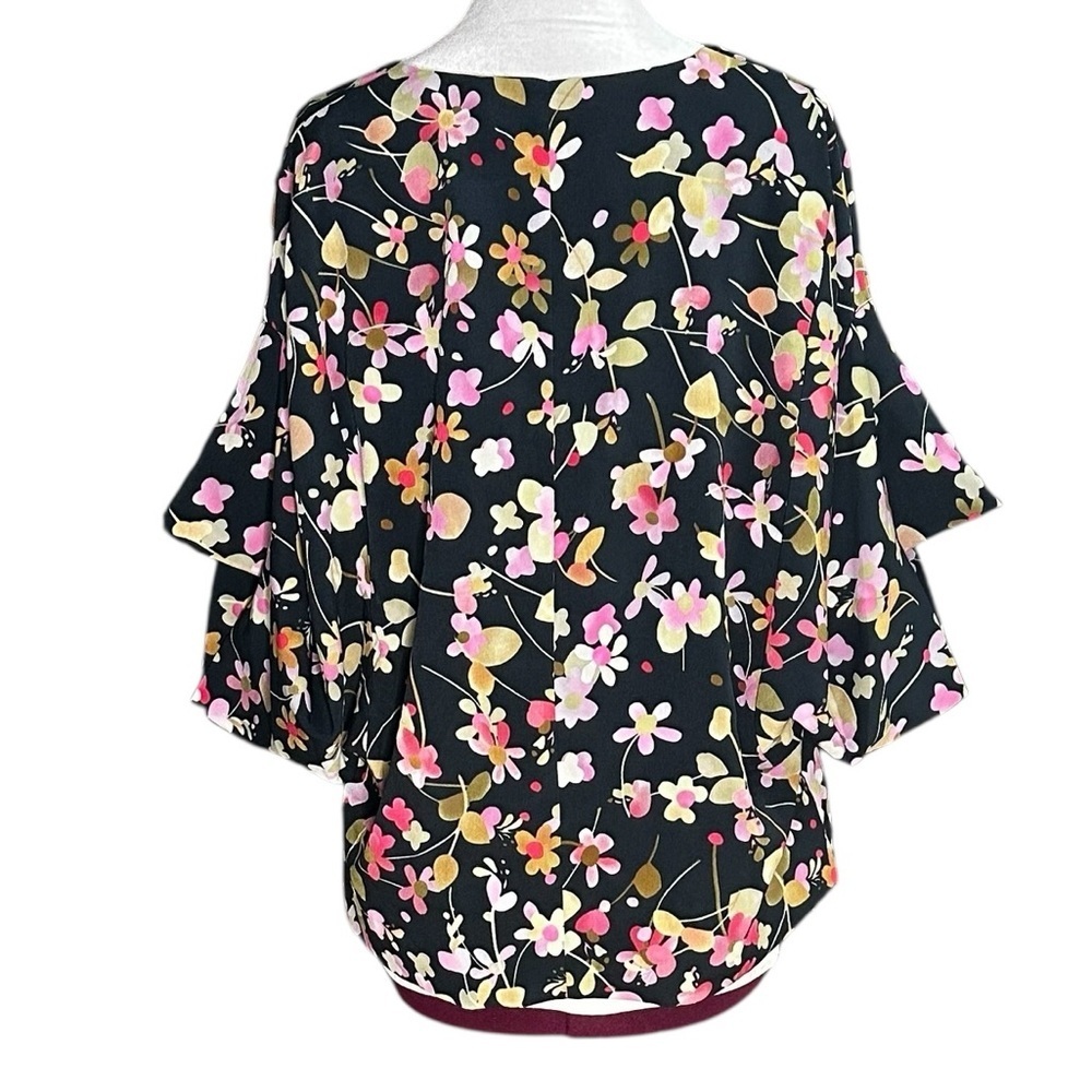 Cabi Charm Limited Edition Floral V- Neck Blouse Size Small - Picture 3 of 8